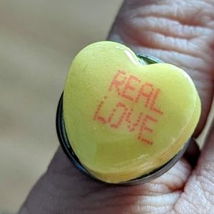 Conversation heart ring